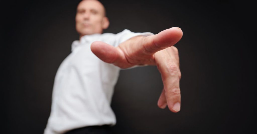 الام النرجسيّة